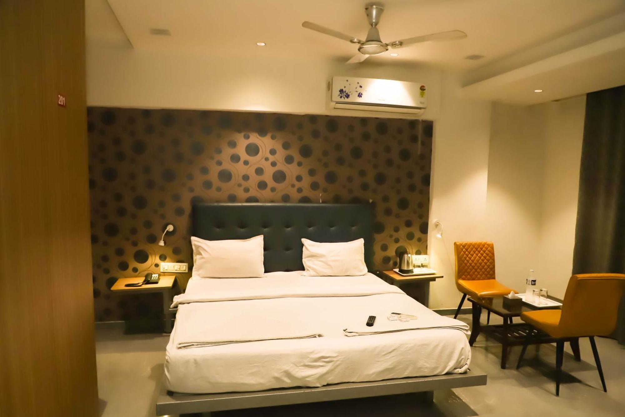 Hotel Arc Palace Bhiwandi Exterior foto